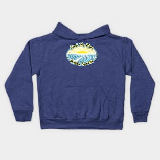 Feed my eyes a new sunrise - beach bum surfer east coast quote Kids Hoodie